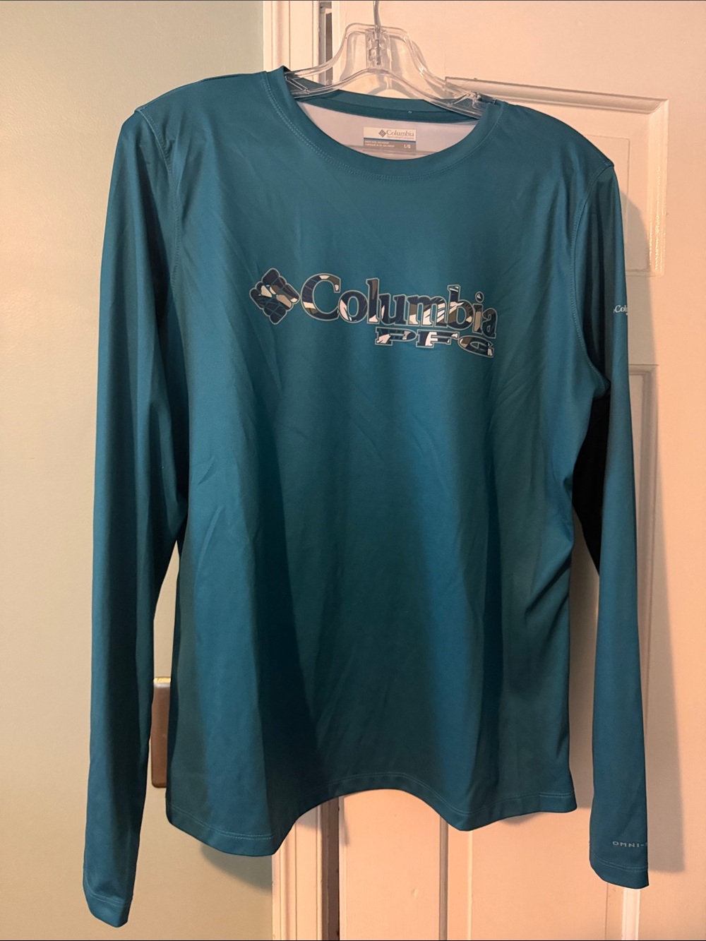 Columbia PFG long sleeve performance shirt